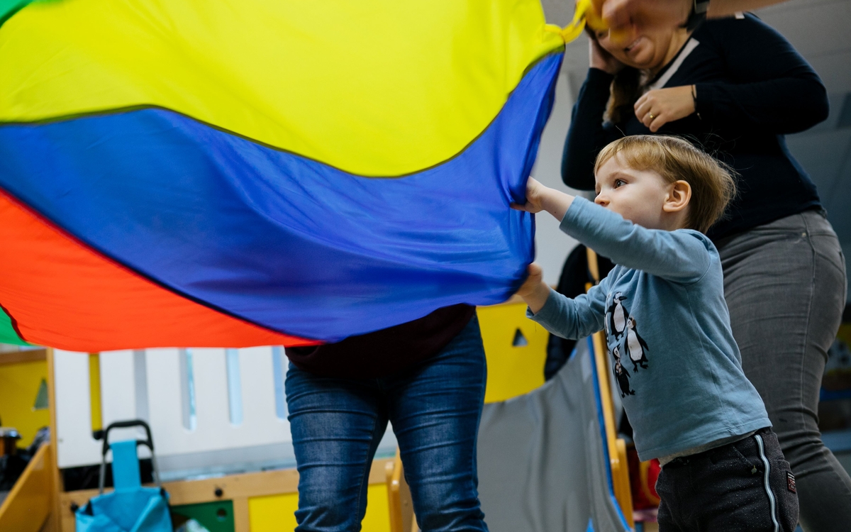 Samedi en famille à la crèche des Mariniers pour le 14e à hauteur d'enfants