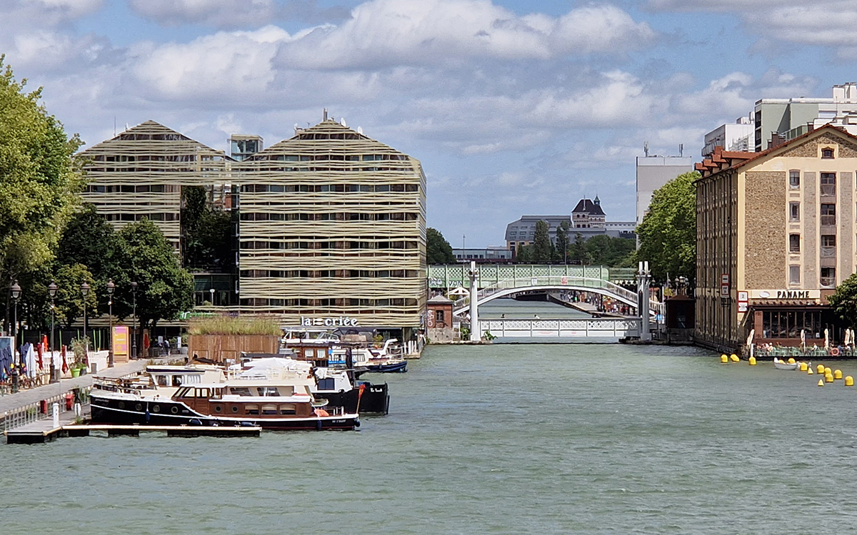 La halte nautique du bassin de la Villette à Paris