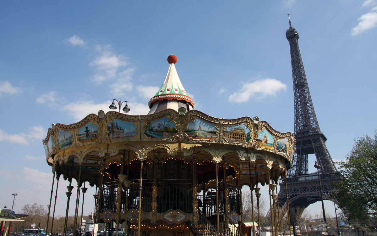 Carrousel de la Tour Eiffel