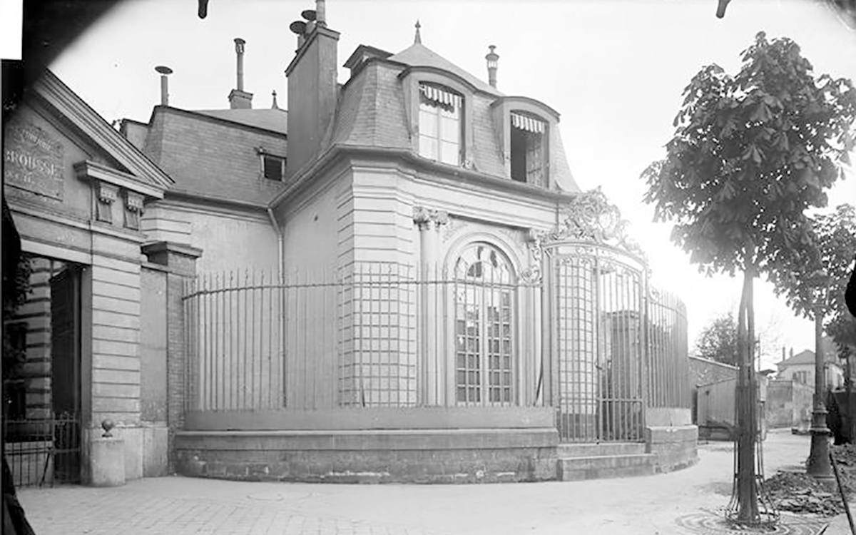 Pavillon de l'Ermitage côté rue de Bagnolet, début du 20e siècle, pris par Eugène Atget