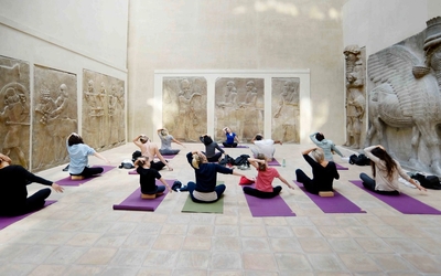 Du yoga au musée du Louvre 