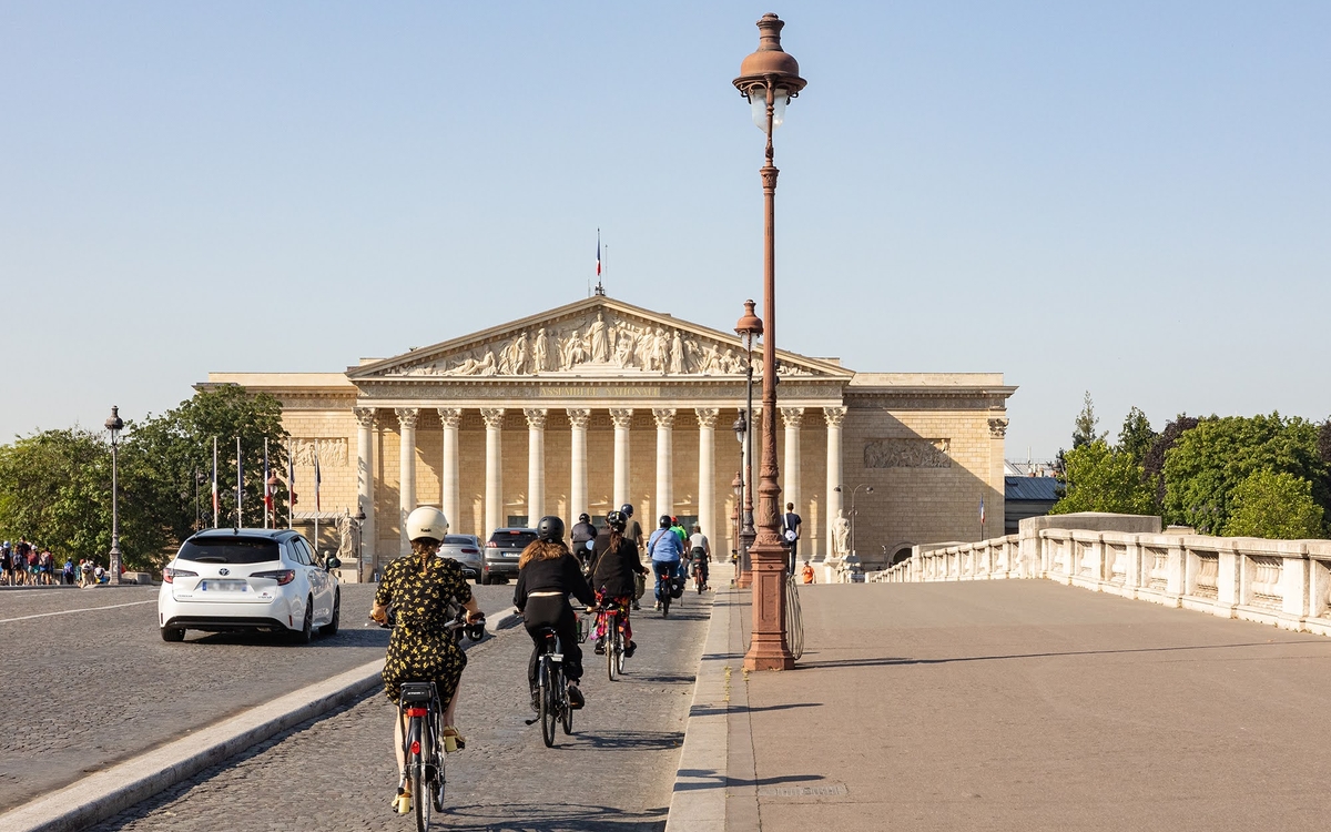 Pistes cyclables rive gauche