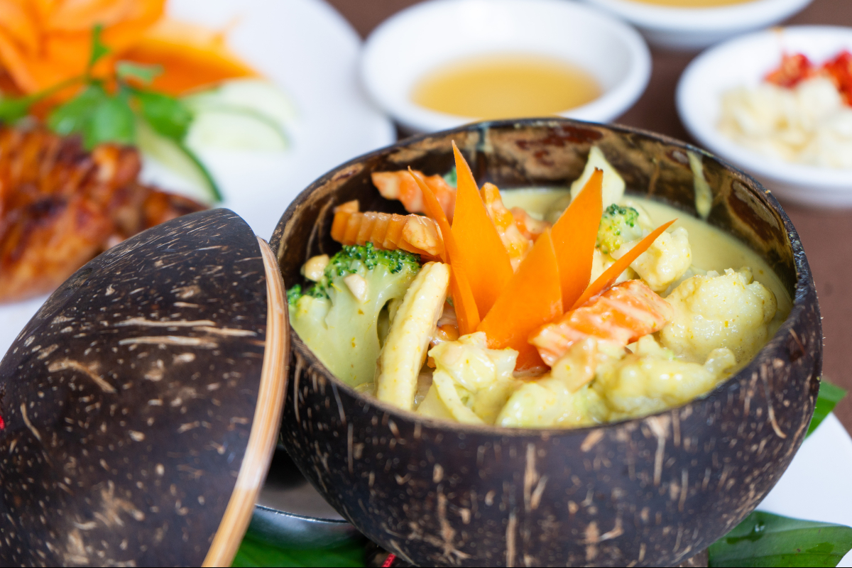 Plat végétarien cambodgien Amok 