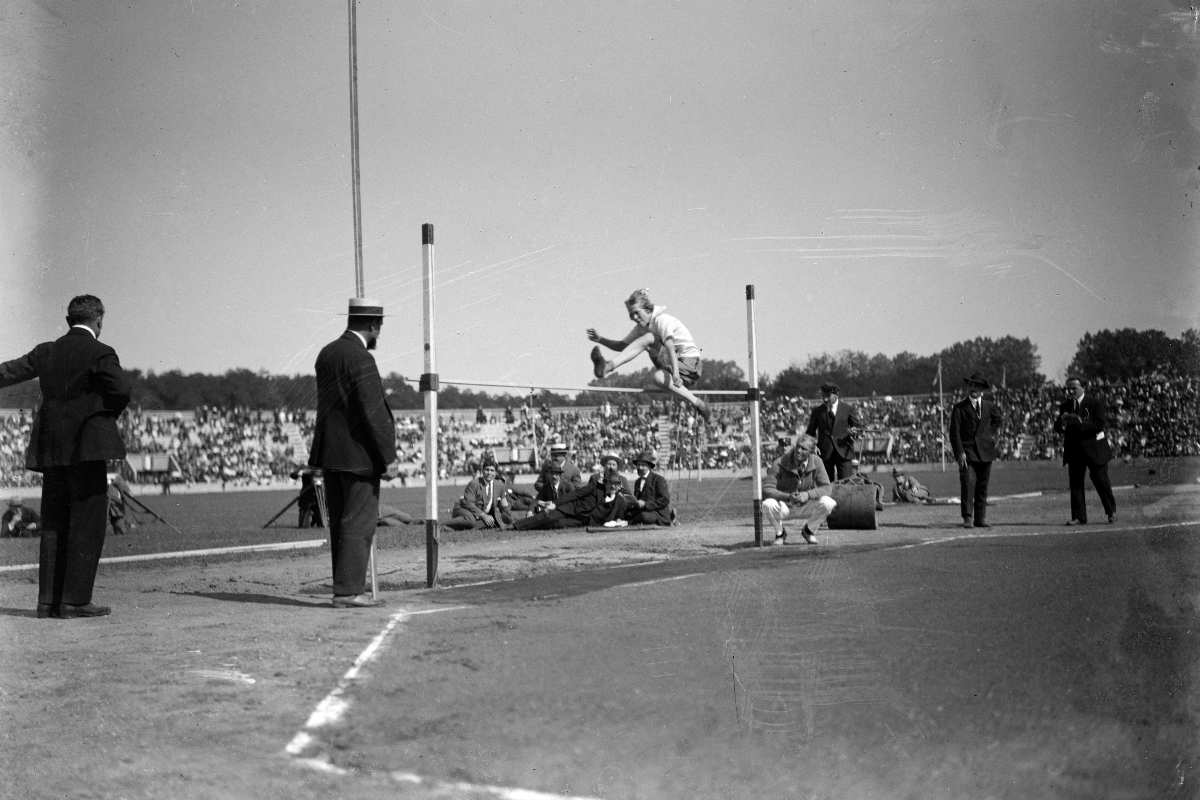 Première olympiade féminine au stade Pershing. Miss Voorkus (Etats-Unis). Paris, 20 août 1922.