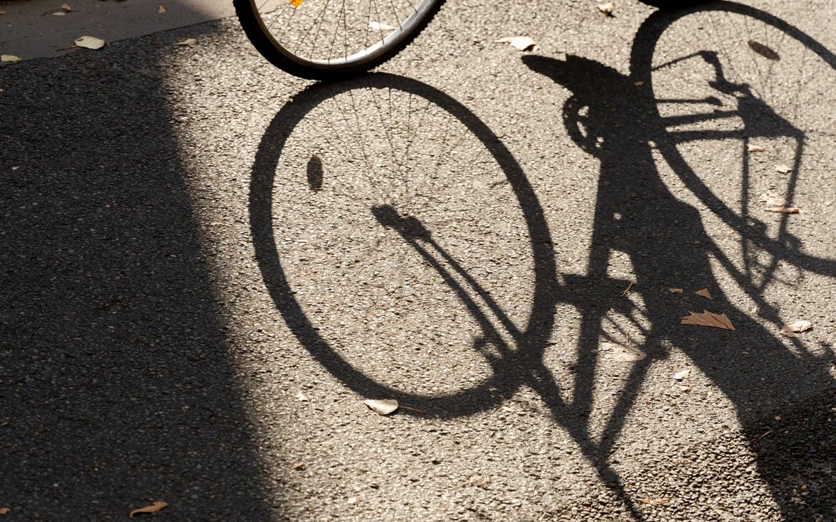 Illustration cycliste à vélo