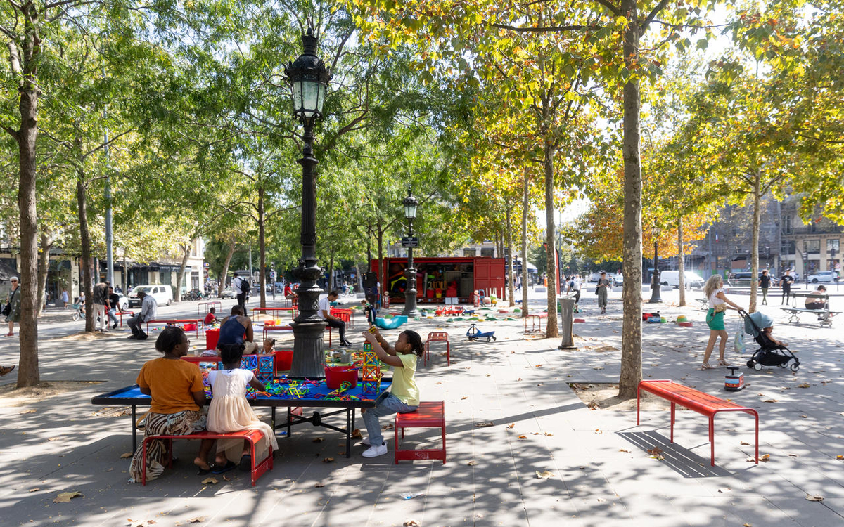 Ludomouv Place de la République - enfants entrain de jouer