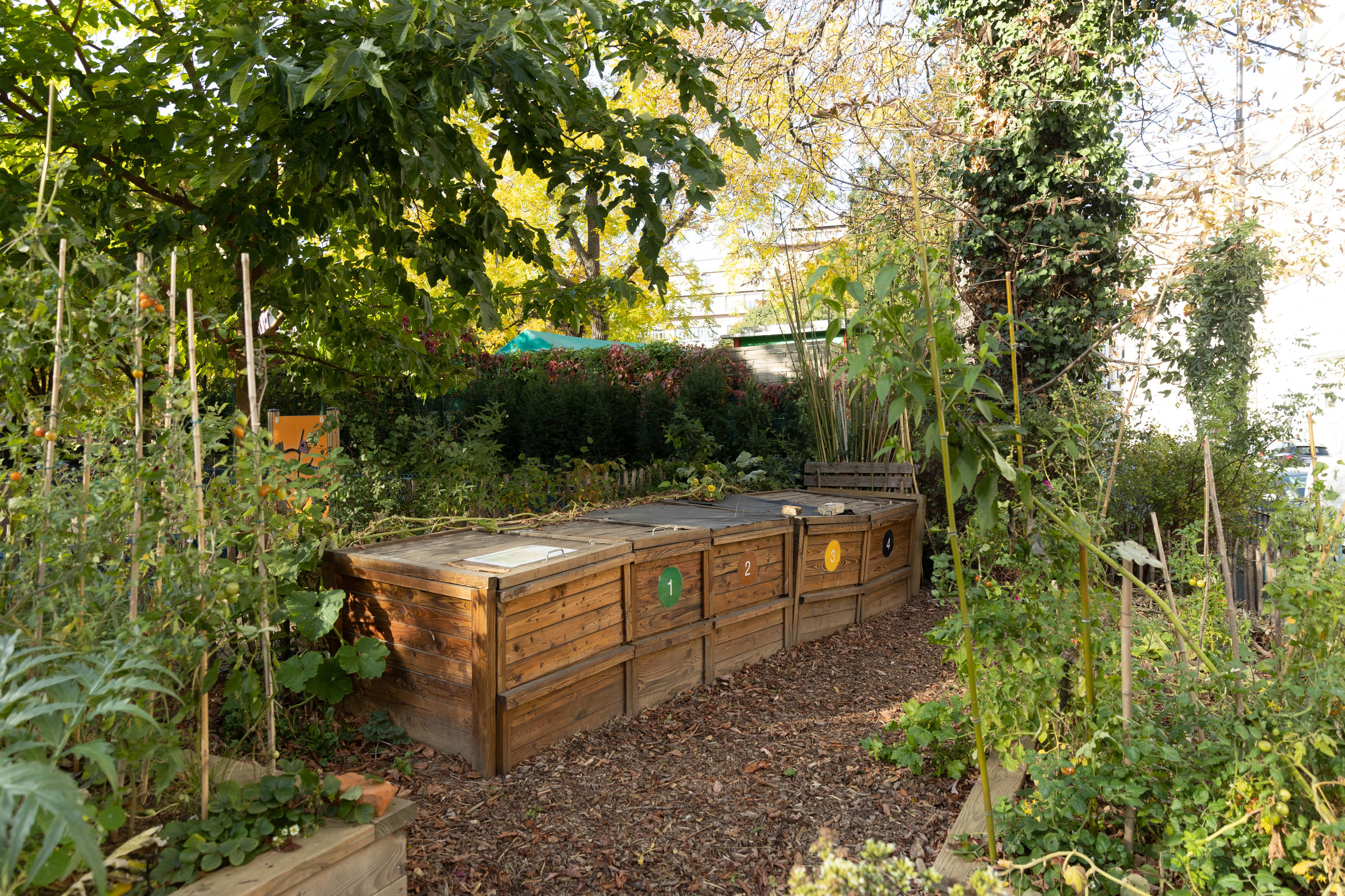 Compost situé dans le jardin des Oursons, situé dans le 15e arrondissement