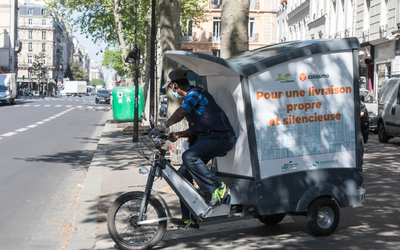 Livraison propre et silencieuse, à vélo. 