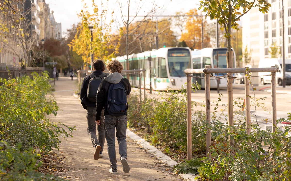 Prolongement du tramway T3b : ouverture au public le - Ville de Paris