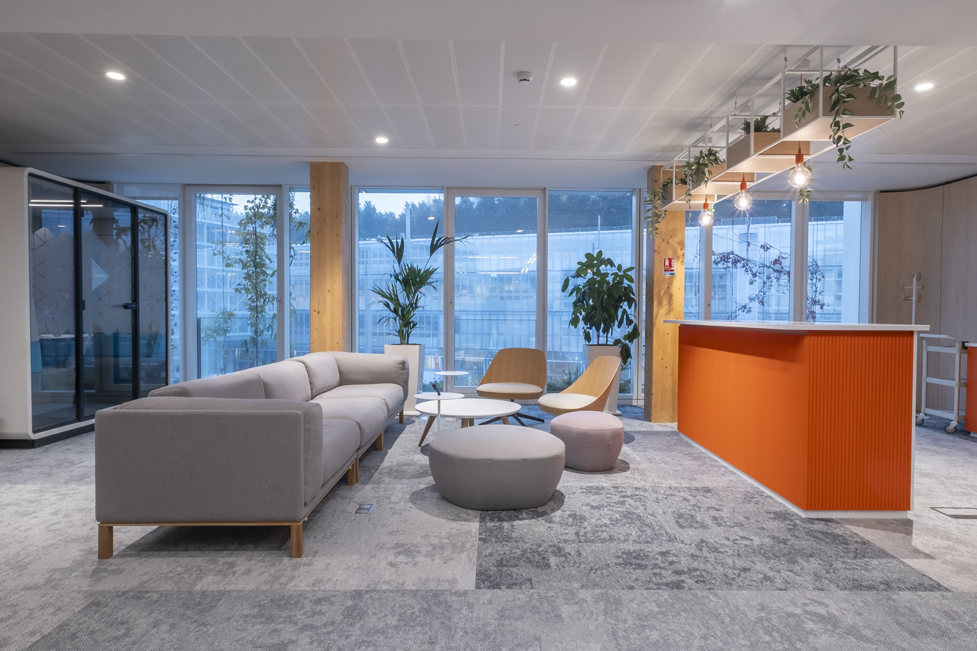 Espace d'accueil situé au premier étage de Stream Building