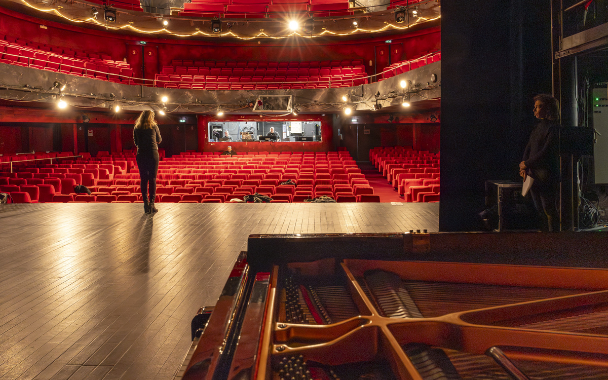 Théâtre de la Concorde, répétition avant la première pour la Journée de la femme 2024