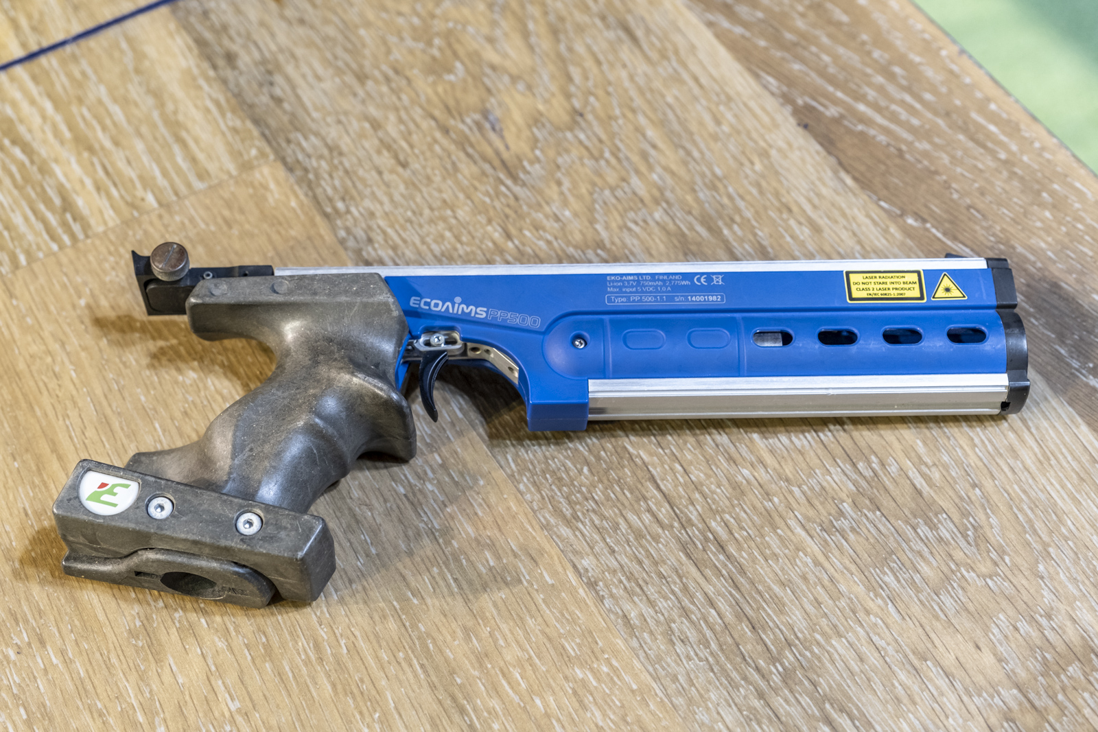 Pistolet de tir laser