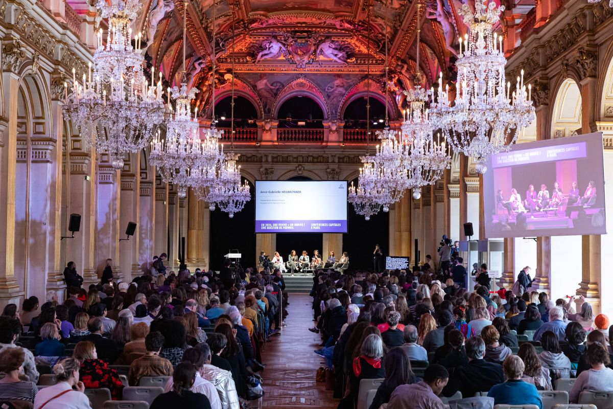Conférences Capitales, le 11 décembre 2023 dans les salons de l'Hôtel de Ville: « État de droit et droits humains dans le monde où en sommes-nous » 