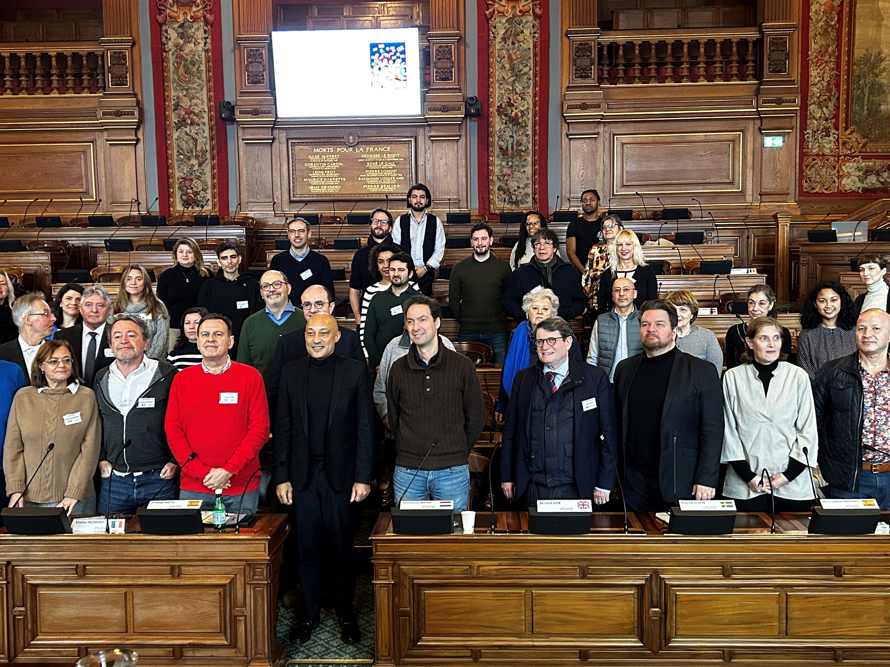 Conseil parisien des Européens : Première assemblée plénière de la promotion 2024
