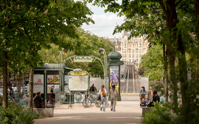 Métro Pasteur dans le 15ème. 