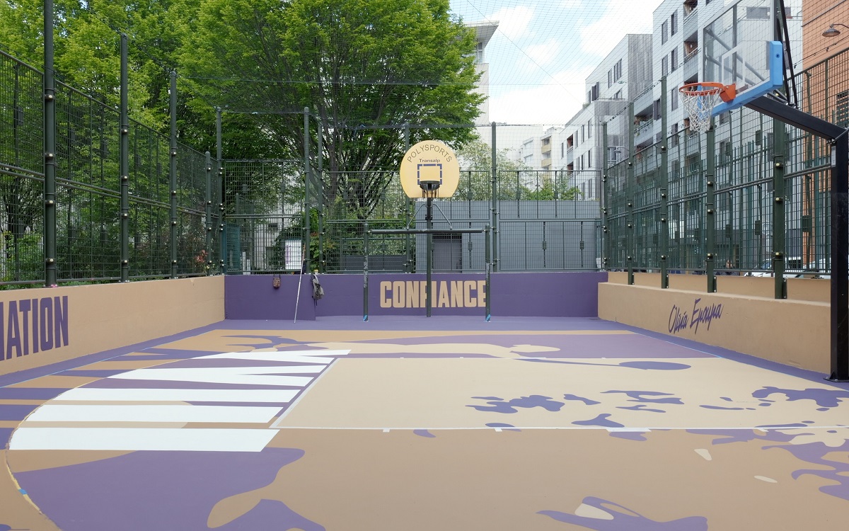 Henri Sauvage basketball court (18th arrondissement)