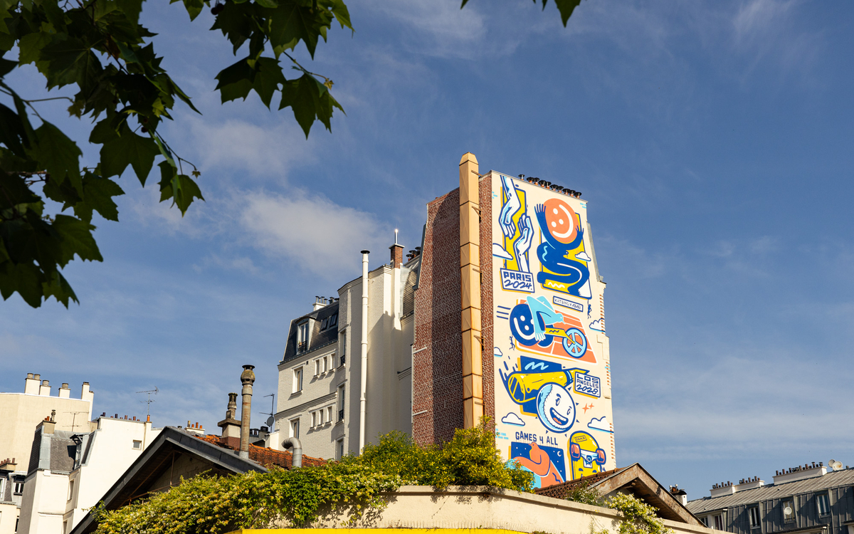 Une fresque Paris - Los Angeles « Games 4 All » à Porte de Clignancourt.