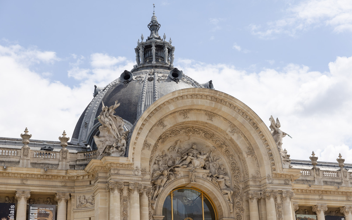 Vue sur la façade du Petit Palais.