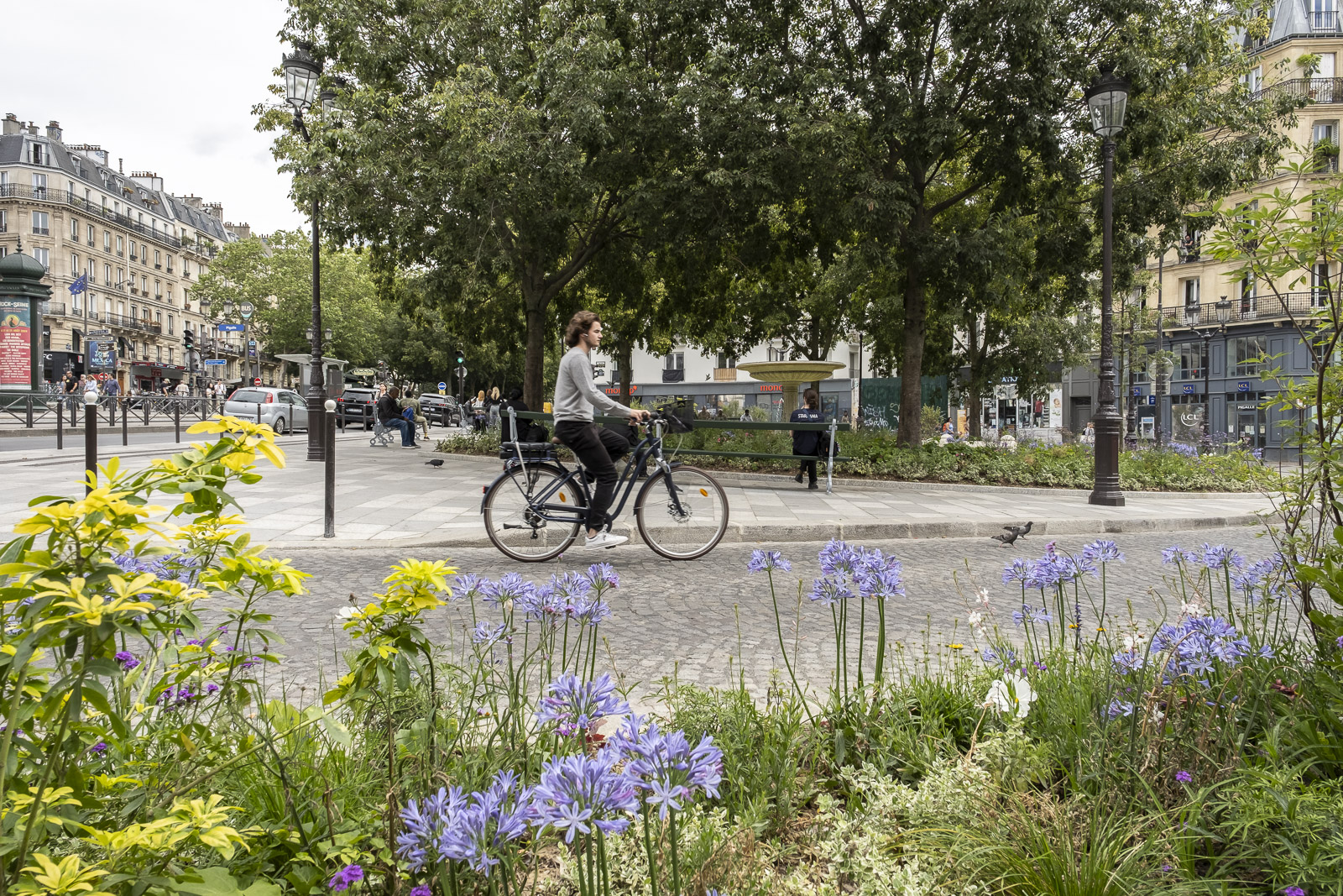 Vélo circulant Place Pigalle