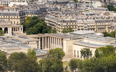 Vue semi-arienne sur le Musée d'Art Moderne. 