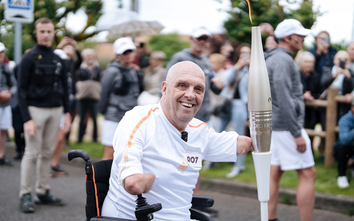 Philippe Croizon, relayeur de flamme à Ruffec