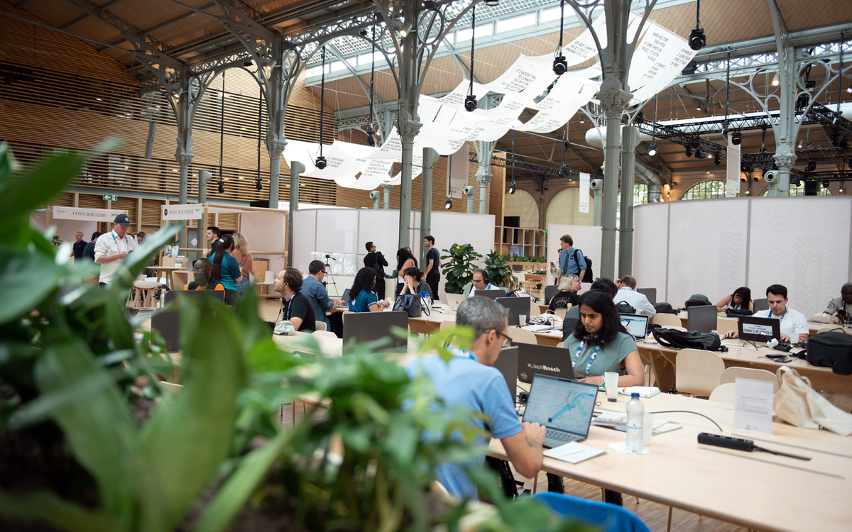 Des nombreux journalistes français et internationaux sont venus travailler au Paris Media center pendant les jeux olympiques.
