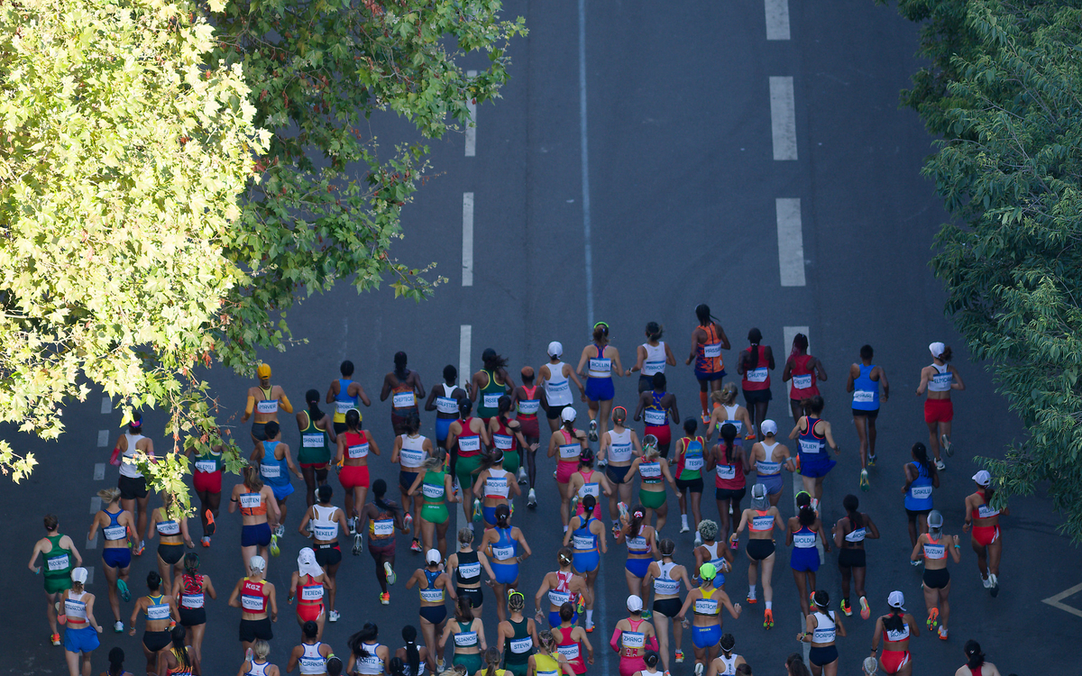 Coureuses sur la ligne de départ du marathon femmes des Jeux de Paris