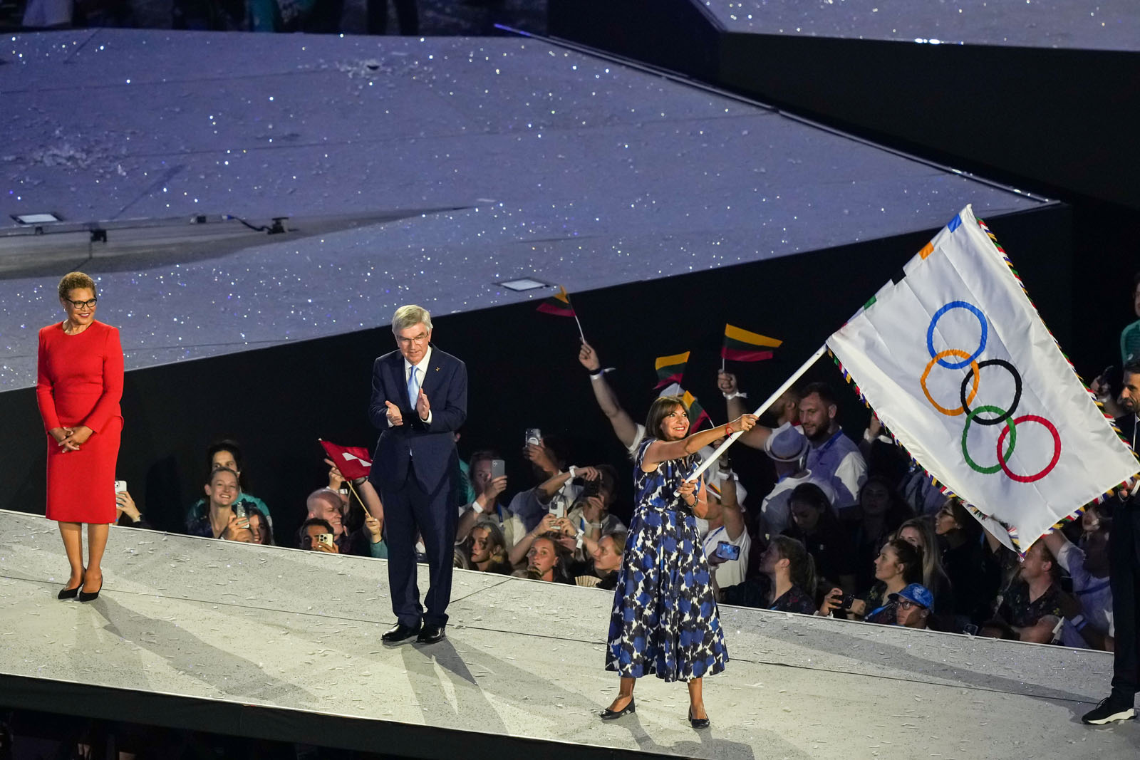 La maire de Paris et la maire de LA