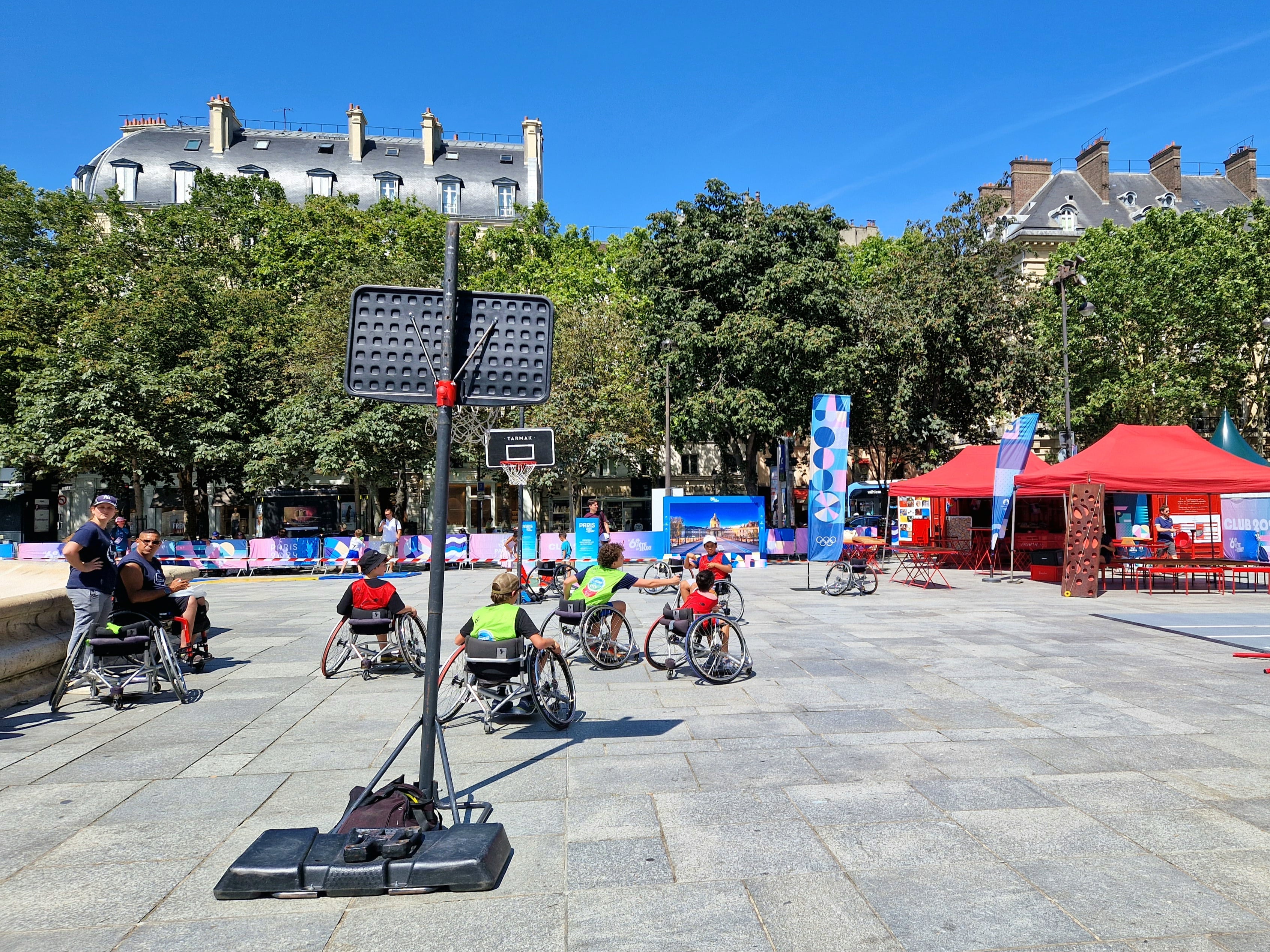 Photo basket en fauteuil JOP24