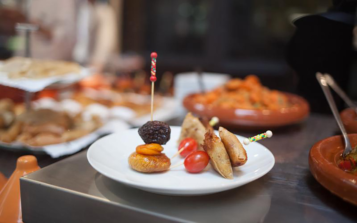 Assiette de présentation aux restaurant - marché Saint-Martin