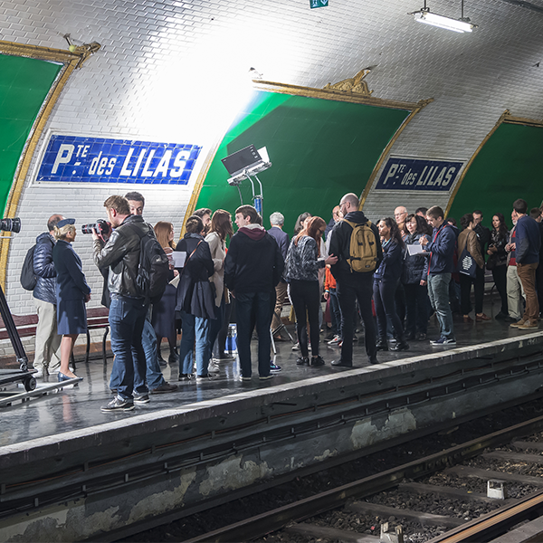 Photo de la station de métro de cinéma Place des Lilas