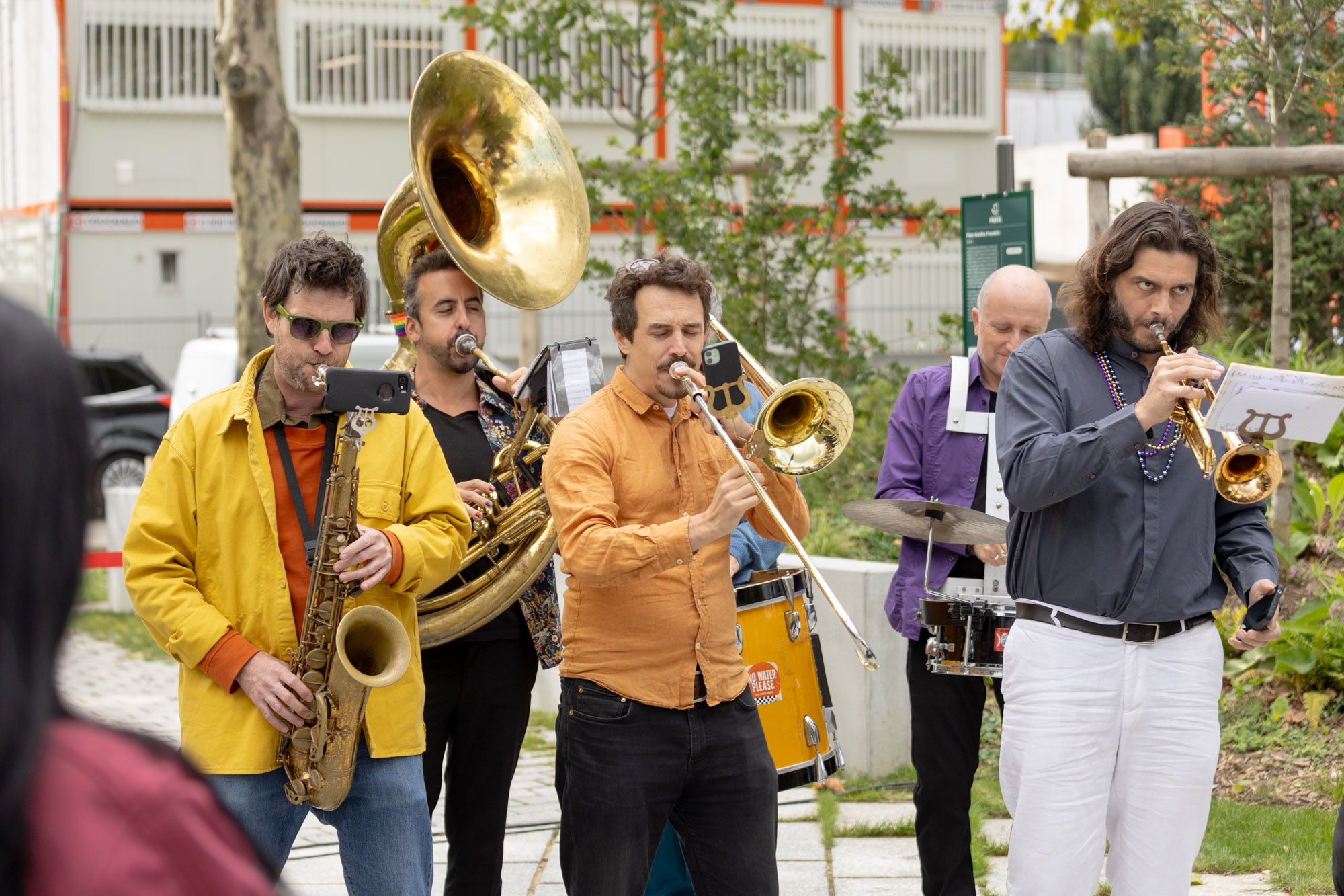 Des musiciens jouent au parc Aretha Franklin