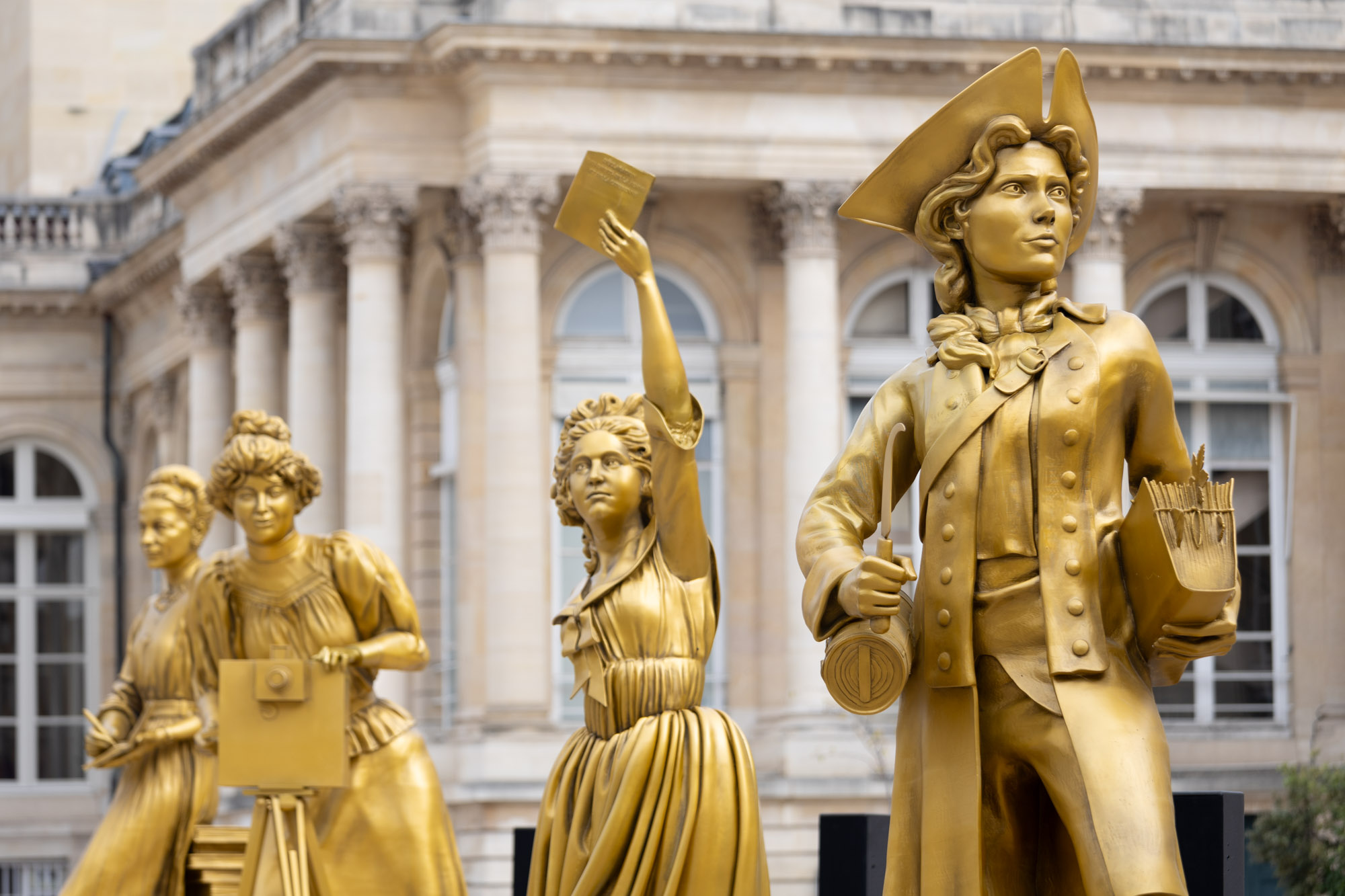 Inauguration des dix femmes en or, Assemblée Nationale.