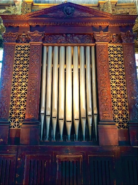 Gros plan de l'Orgue de Choeur de Saint-Eustache