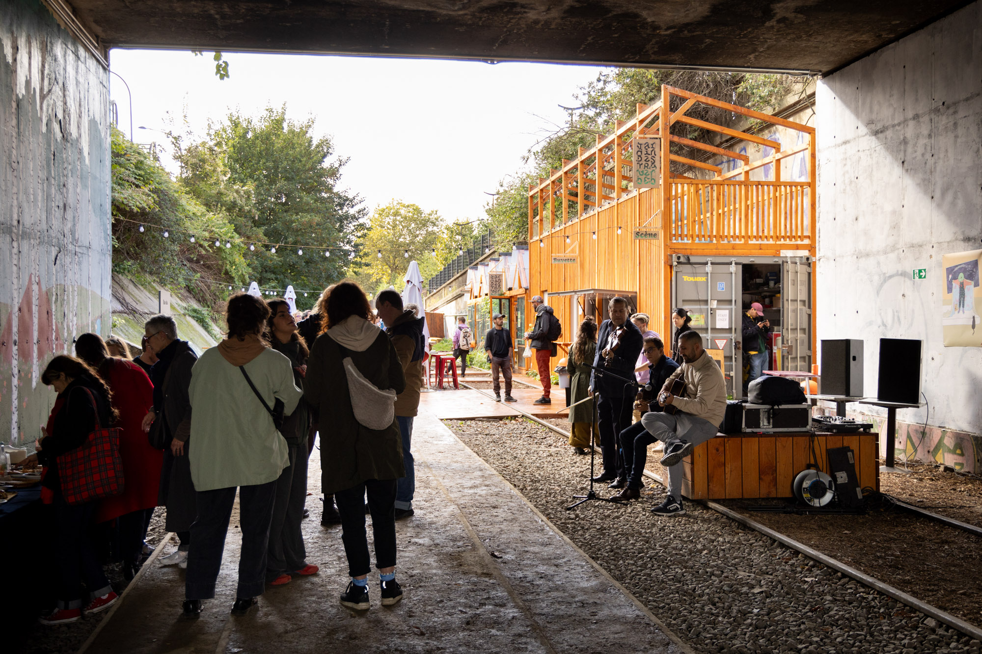 Inauguration de Parisculteurs du jardin des traverses