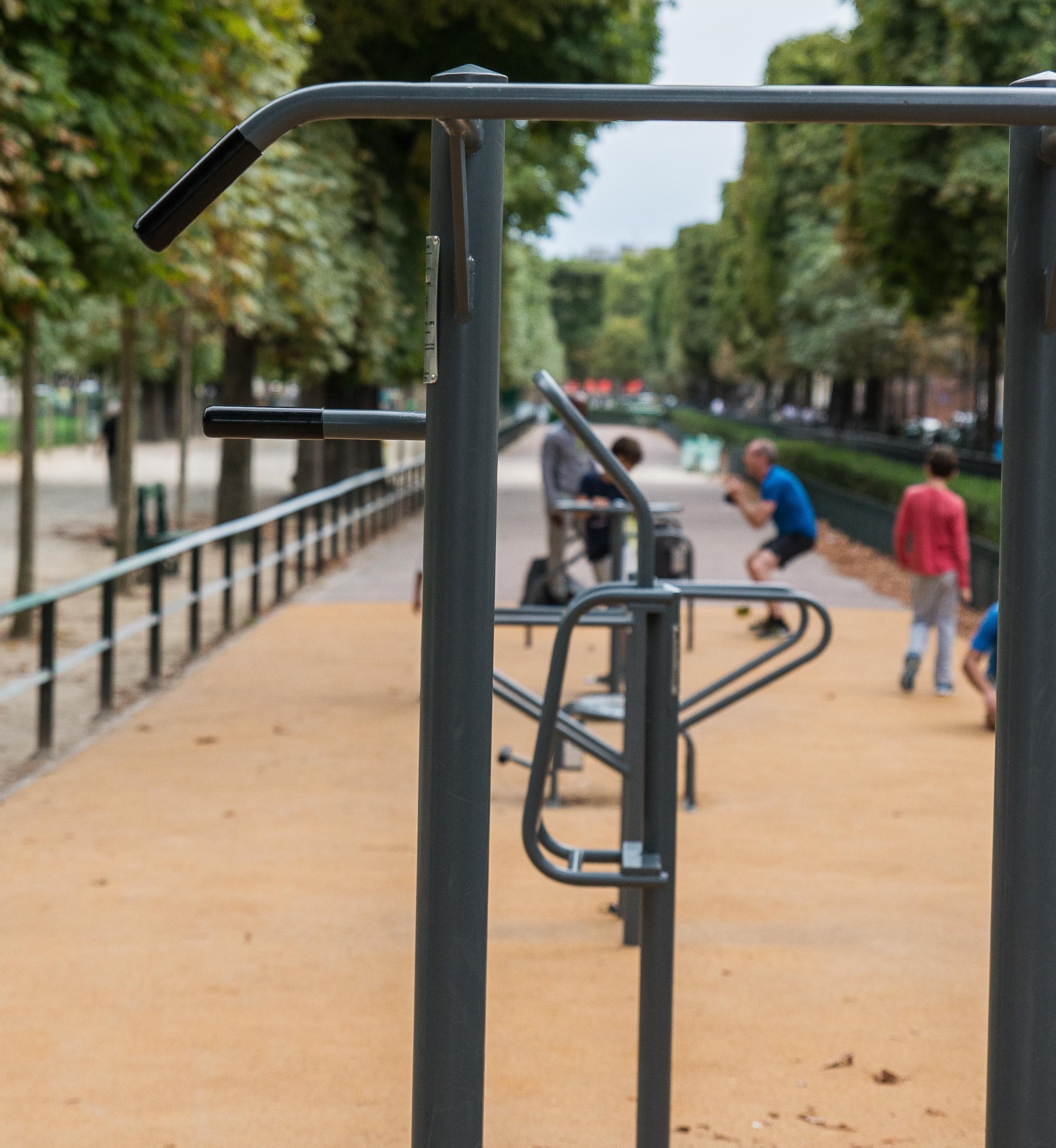 Agrès sportif dans un square