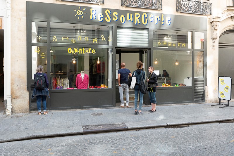 Boutique solidaire dans le 2e arrondissement 