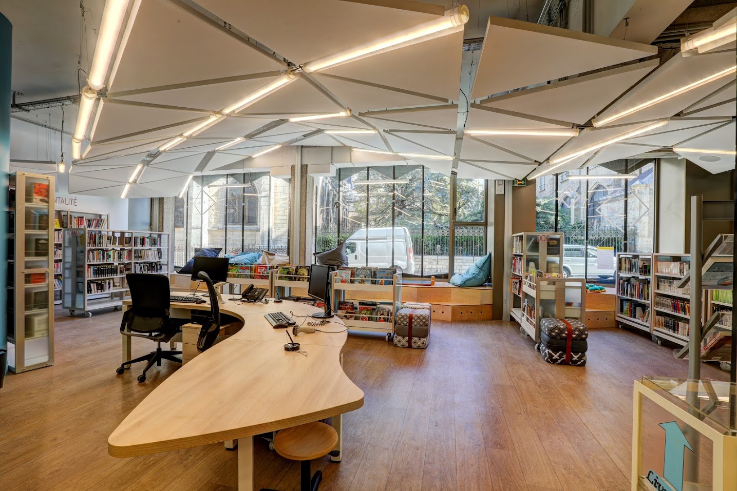 Bibliothèque de l'Heure Joyeuse - rez-de-chaussée