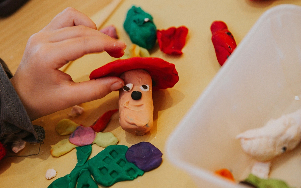 Atelier pâte à modeler