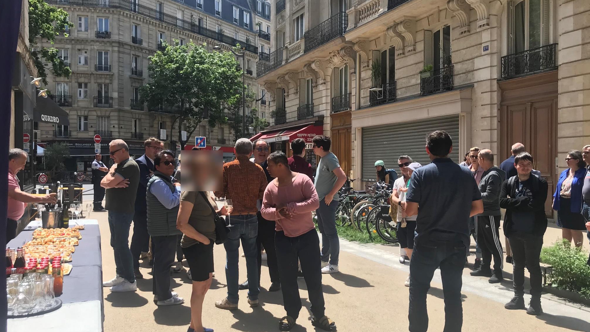 Photo de l'inauguration avec les riverains