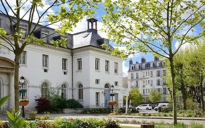 L'hôpital La Rochefoucauld côté jardin