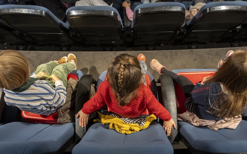 Enfants au théâtre