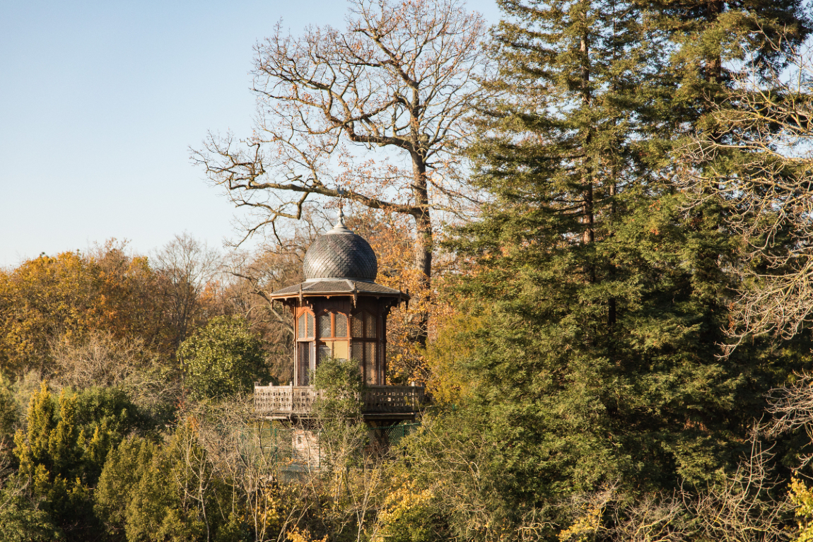 Le kiosque de l'Empereur, au Bois de Boulogne. 