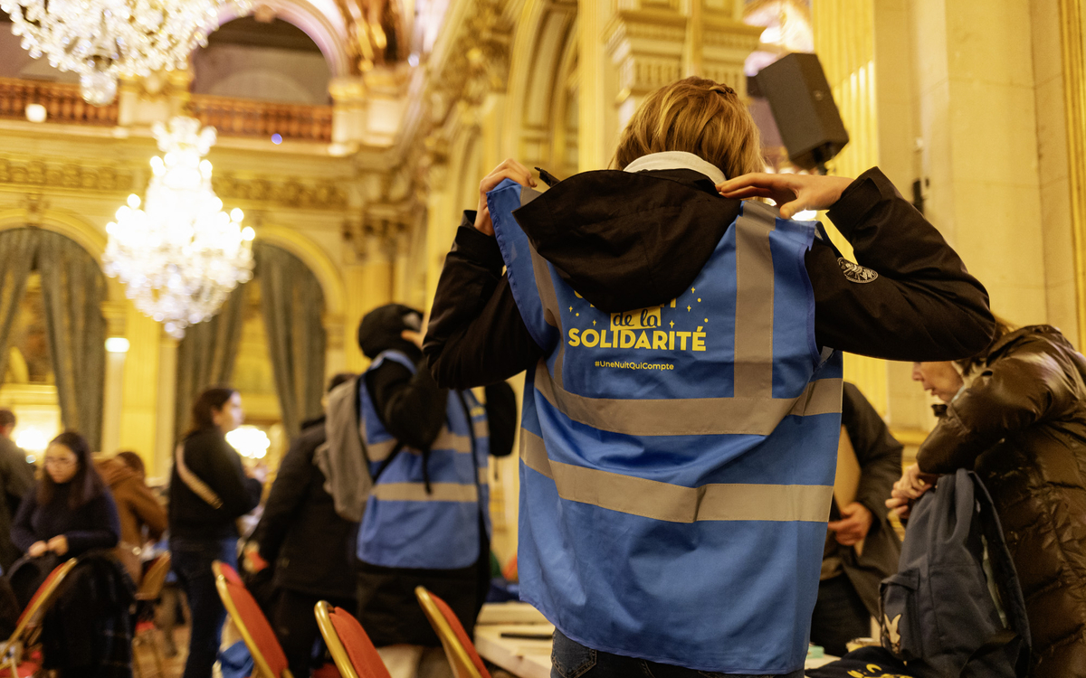 Groupe de bénévoles lors de la 8e édition de la Nuit de la Solidarité. 