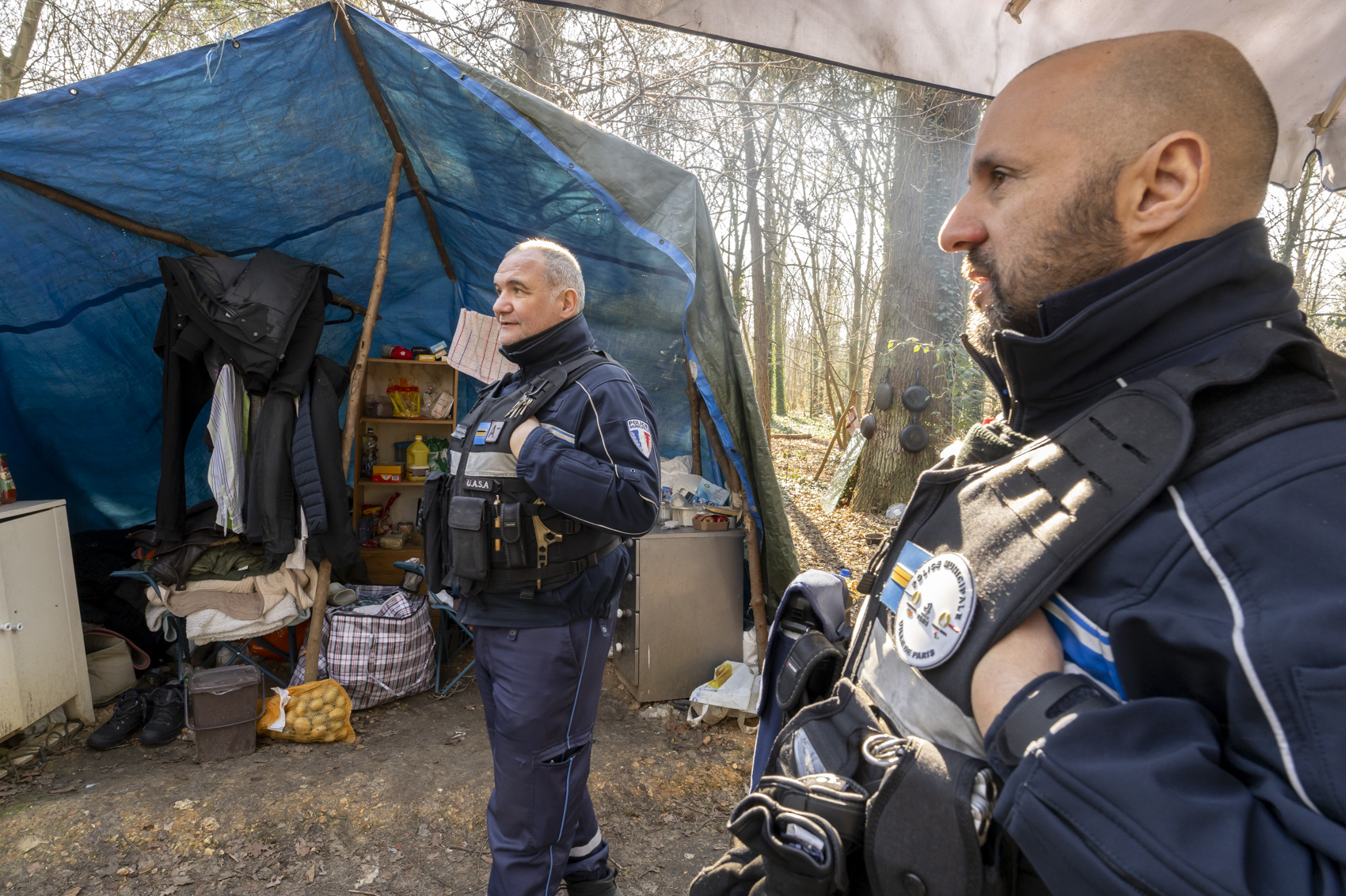 Visuels de l'Unité d'assistance aux sans-abri dans le bois de Vincennes