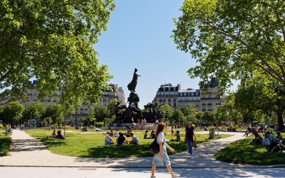Place de la nation vers 12e