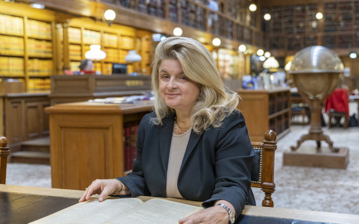 Portrait de Karine Sinander, Conseil parisien des européens.