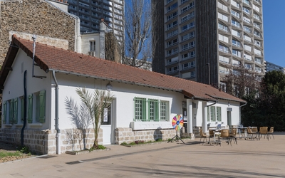 Devanture de la petite maison QJ13