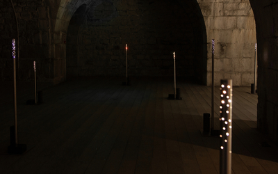 installation musicale et lumineuse, inspirée du mouvement des astres