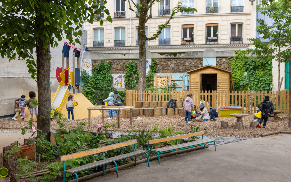cour oasis enfants